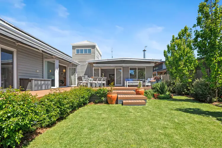 19 Parer Street, Mount Martha VIC 3934