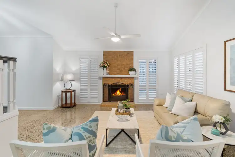 10 Paramount Circuit, Mcdowall QLD 4053