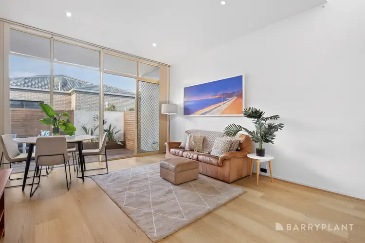 Third view of Homely townhouse listing, 7/3 Manikato Avenue, Mordialloc VIC 3195