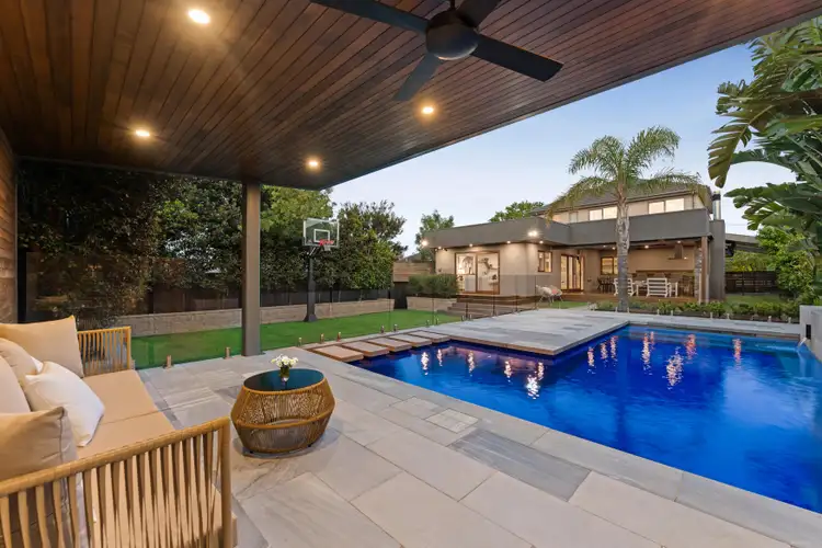 10 Evandale Avenue, Nunawading VIC 3131