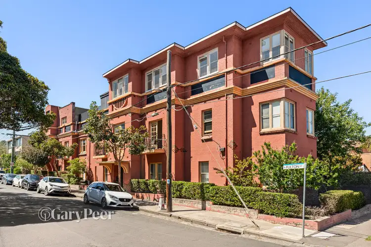 2/1 Fulton Street, St Kilda East VIC 3183