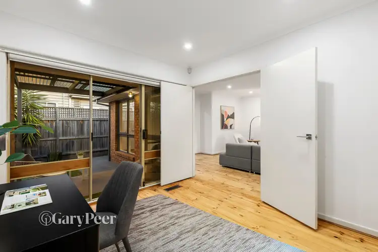 Fifth view of Homely unit listing, 2/20 Narrawong Road, Caulfield South VIC 3162