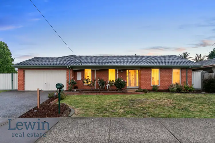 10 Snowdon Drive, Cheltenham VIC 3192