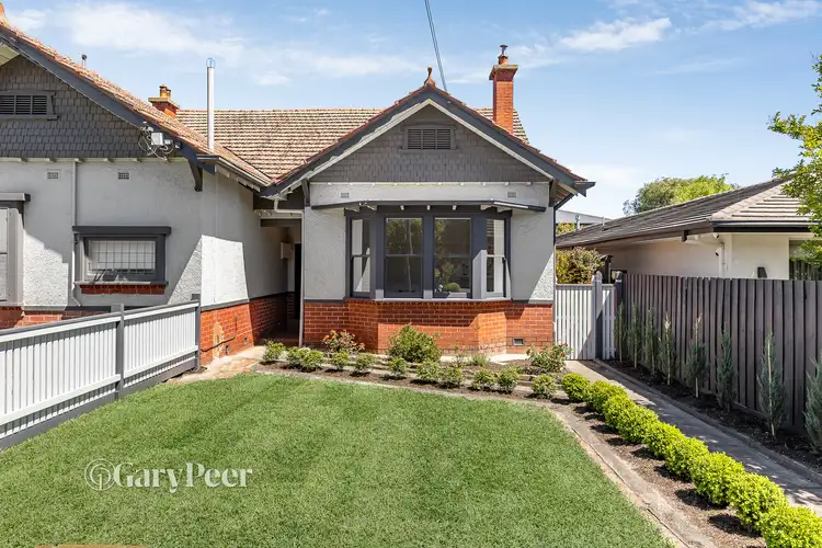 9 Holland Grove, Caulfield North VIC 3161
