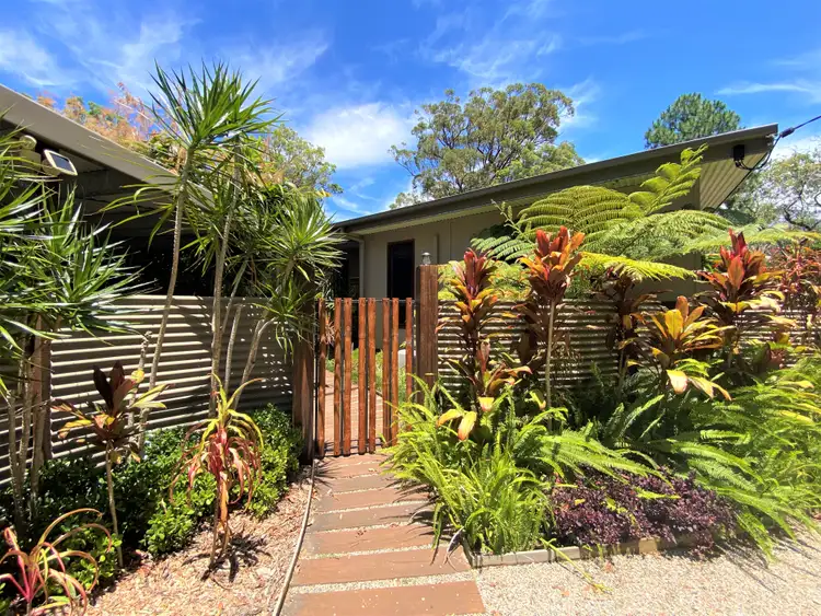 11 Kevin Street, Macleay Island QLD 4184