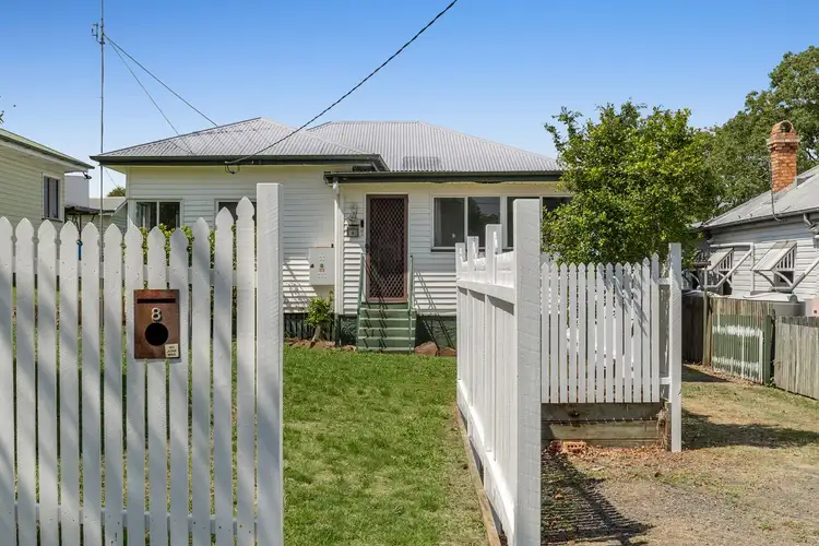 8 Adam Street, North Toowoomba QLD 4350