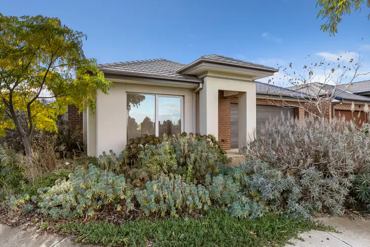 30 Cranberry Crescent, Manor Lakes VIC 3024