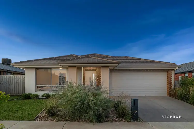 5 Nivea Street, Mambourin VIC 3024