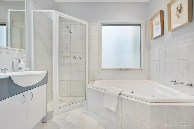 Sixth view of Homely townhouse listing, 4/66 Whittens Lane, Doncaster VIC 3108