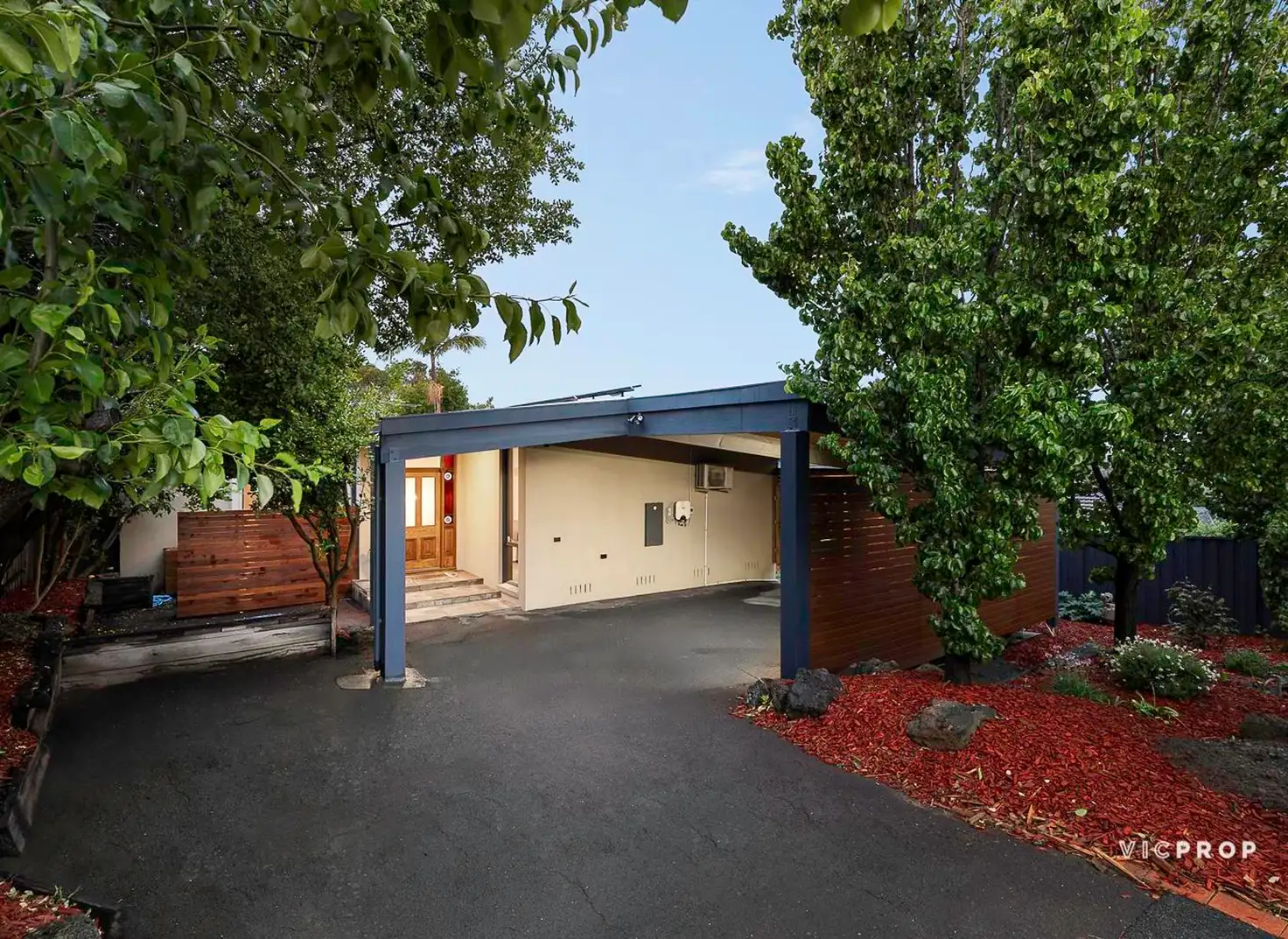 Main view of Homely house listing, 32 Robern Parade, Viewbank VIC 3084