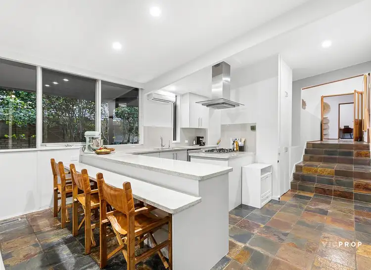 Fourth view of Homely house listing, 32 Robern Parade, Viewbank VIC 3084