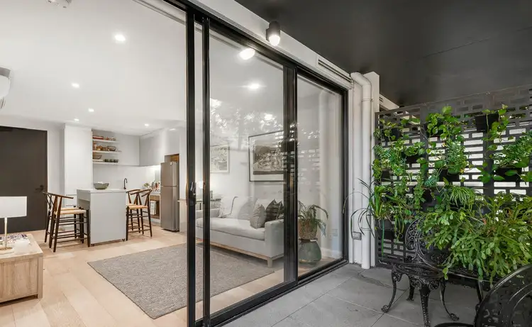 106/51 Ormond Esplanade, Elwood VIC 3184