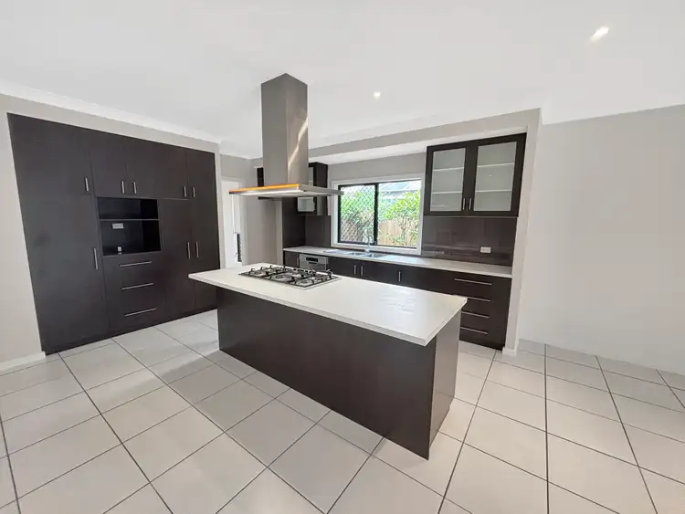 Fifth view of Homely house listing, 4 Tuffley Cl, Kanimbla QLD 4870