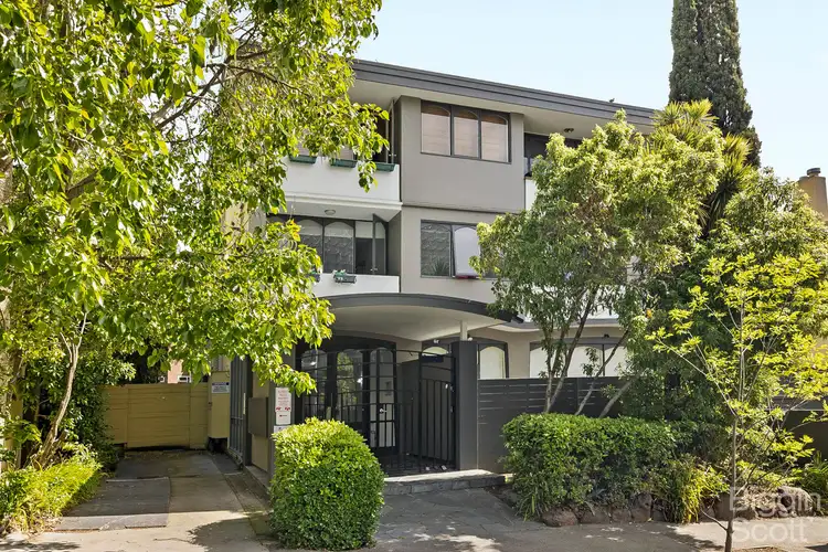 22/1 Acland Street, St Kilda VIC 3182