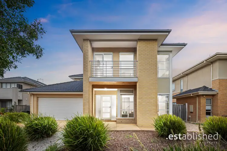 4 Outrigger Court, Sanctuary Lakes VIC 3030