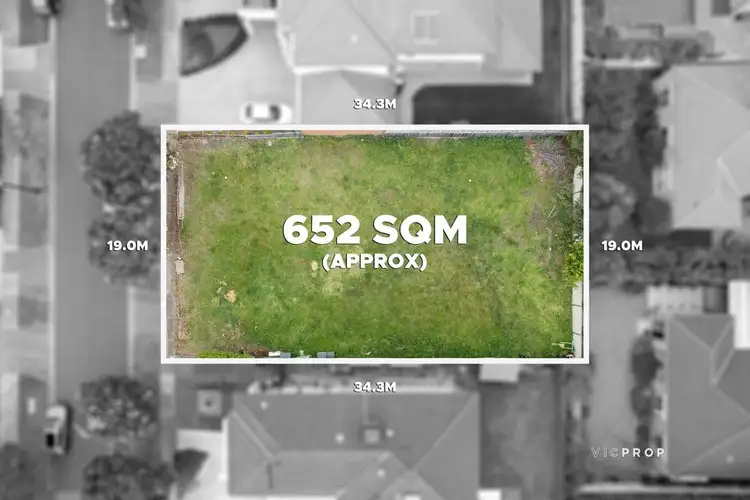 102 Worcester Crescent, Bundoora VIC 3083