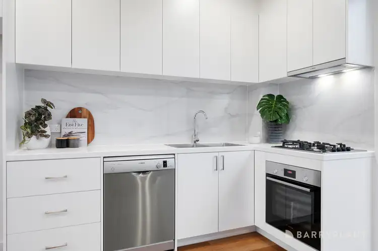 Fifth view of Homely townhouse listing, 2/10 Vincent Street, Edithvale VIC 3196