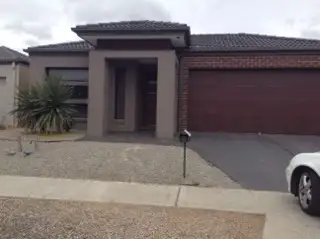 9 Brockwell Crescent, Manor Lakes VIC 3024