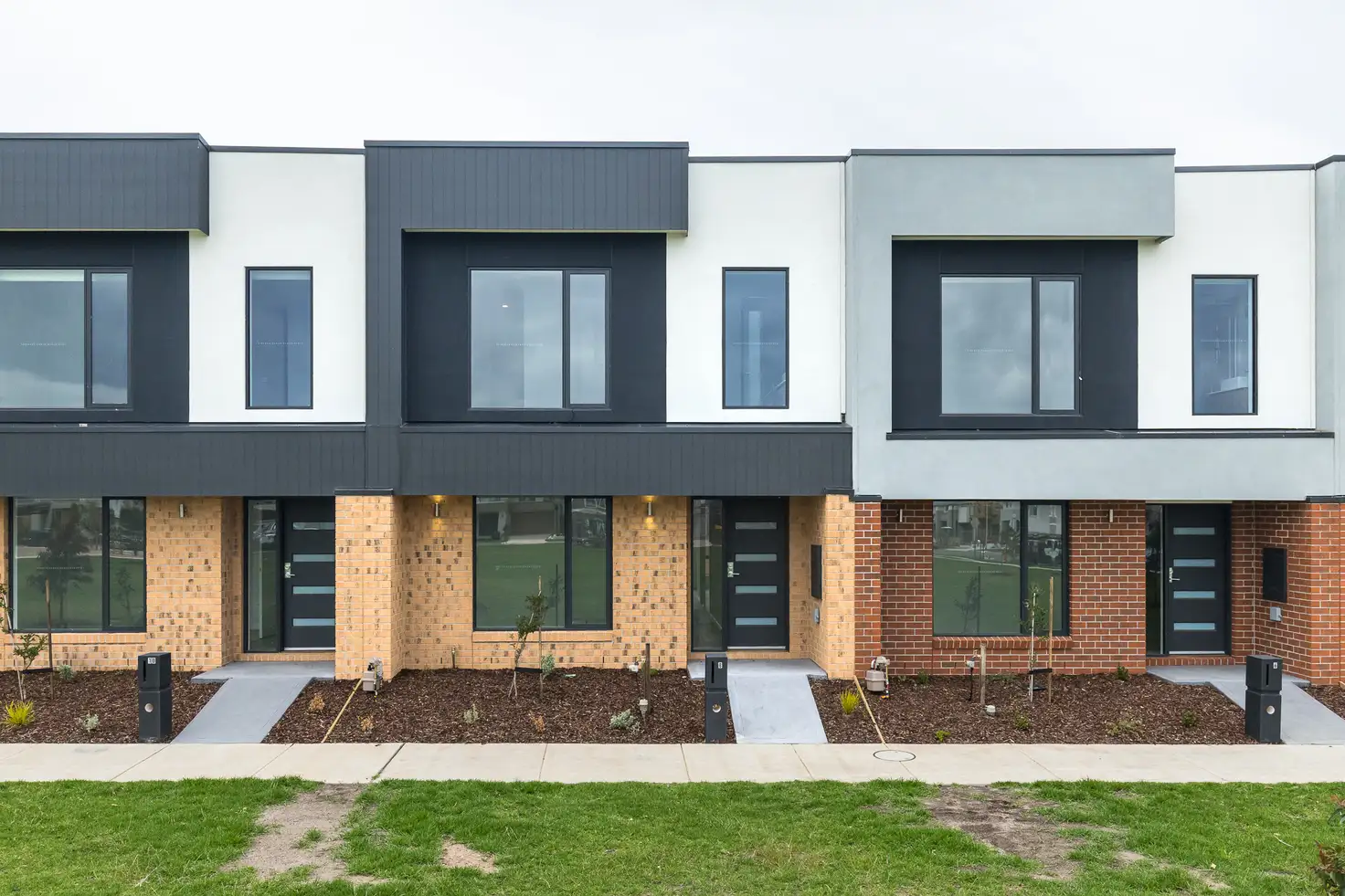 Main view of Homely townhouse listing, 8 Jandakot Walk, Point Cook VIC 3030