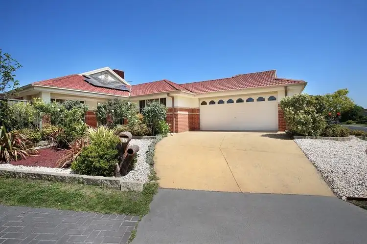 35 Lansbury Drive, Narre Warren South VIC 3805