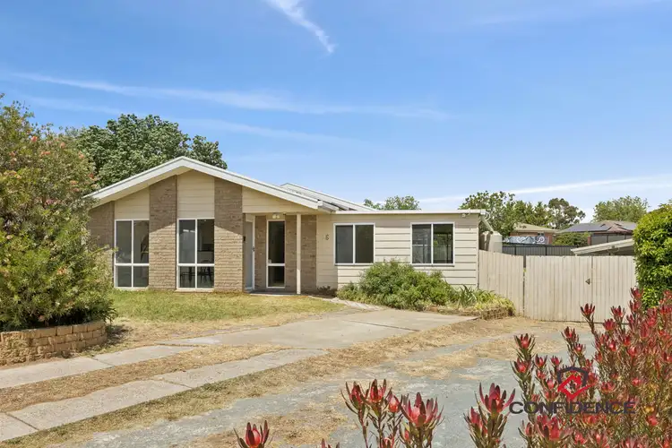 26 Mcluckie Crescent