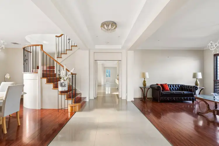 Fifth view of Homely house listing, 10 Fitzgerald Court, Taylors Lakes VIC 3038