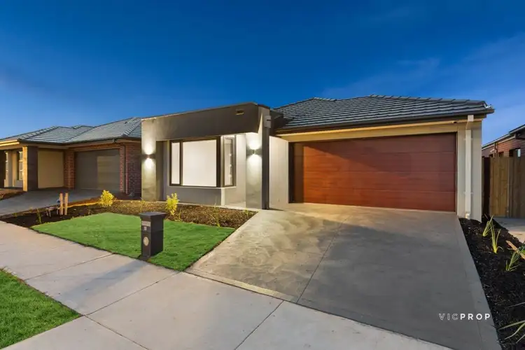 Second view of Homely house listing, 62 Winfred Drive, Mambourin VIC 3024