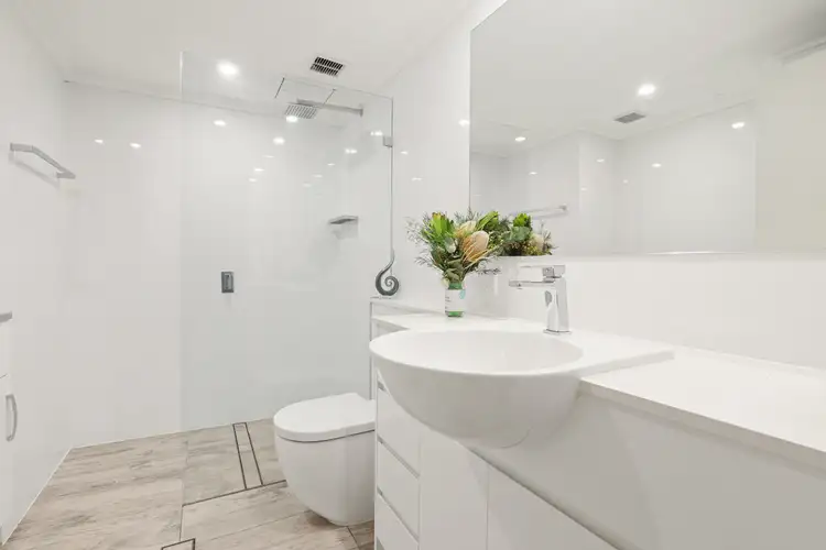 Fourth view of Homely apartment listing, 4/1 Greycliffe Street, Queenscliff NSW 2096