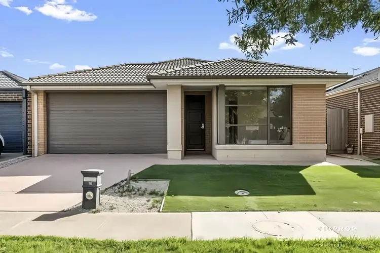 16 Oberon Street, Point Cook VIC 3030