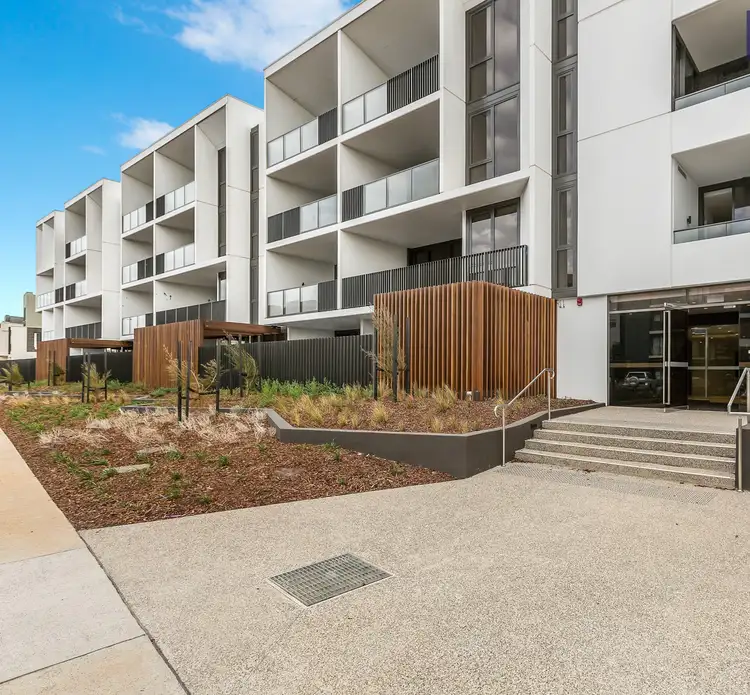 320/33 Quay Boulevard, Werribee South VIC 3030