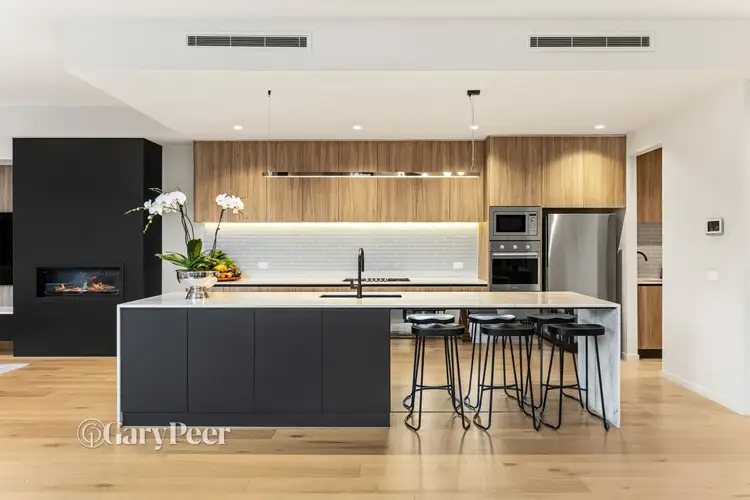 Second view of Homely townhouse listing, 2/18 Marara Road, Caulfield South VIC 3162