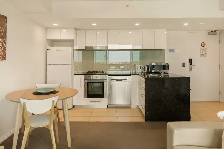 185 Redcliffe Parade