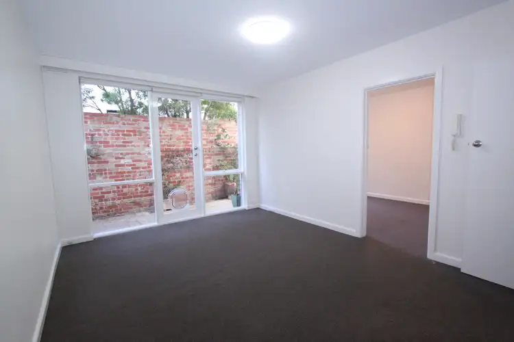 Third view of Homely flat listing, 4/35 Jackson Street, St Kilda VIC 3182