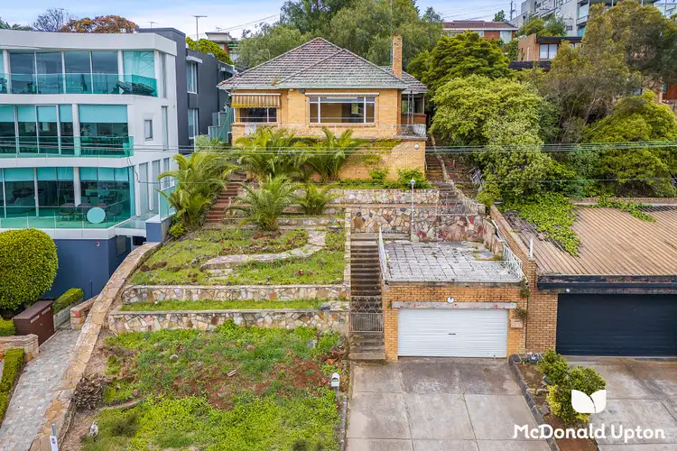 166 The Boulevard, Aberfeldie VIC 3040