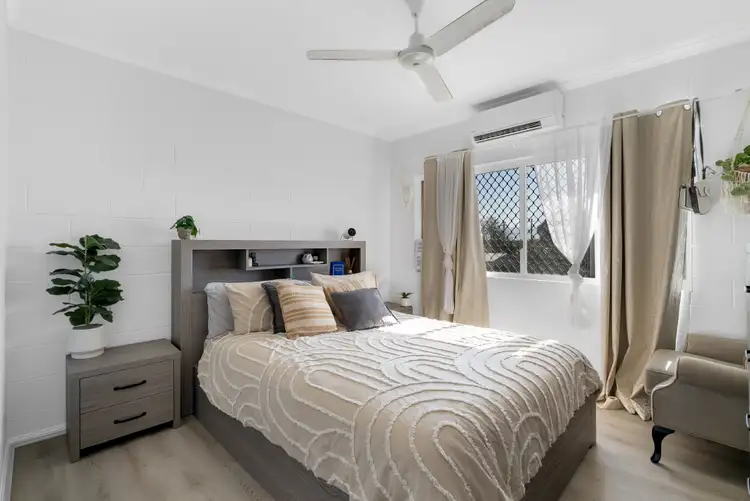 Sixth view of Homely unit listing, 4/16-20 Mount Peter Road, Edmonton QLD 4869