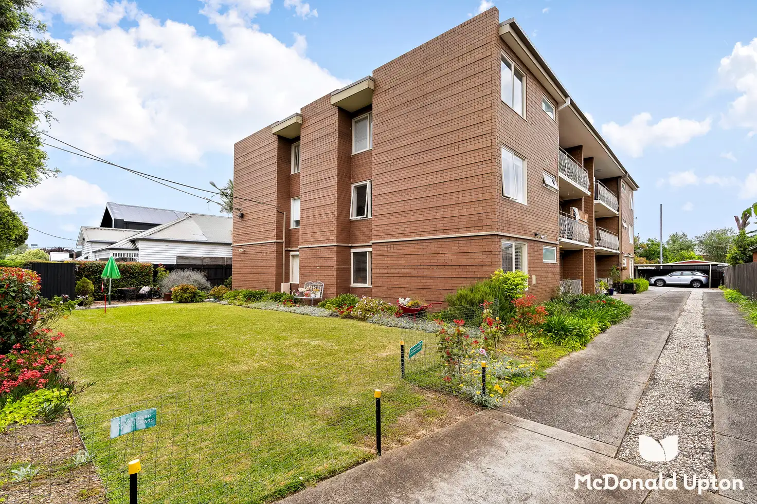 Main view of Homely unit listing, 2/103 The Parade, Ascot Vale VIC 3032