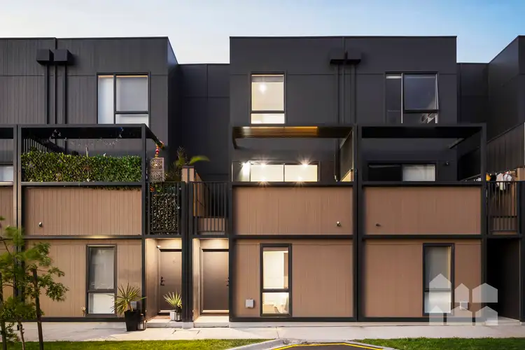 7 Carder Place