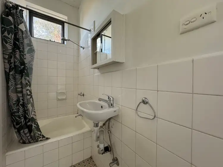 Fifth view of Homely studio listing, 32/116 Inkerman Street, St Kilda VIC 3182