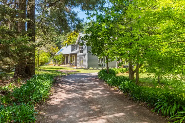 21 Bellhouse Street, Macedon VIC 3440