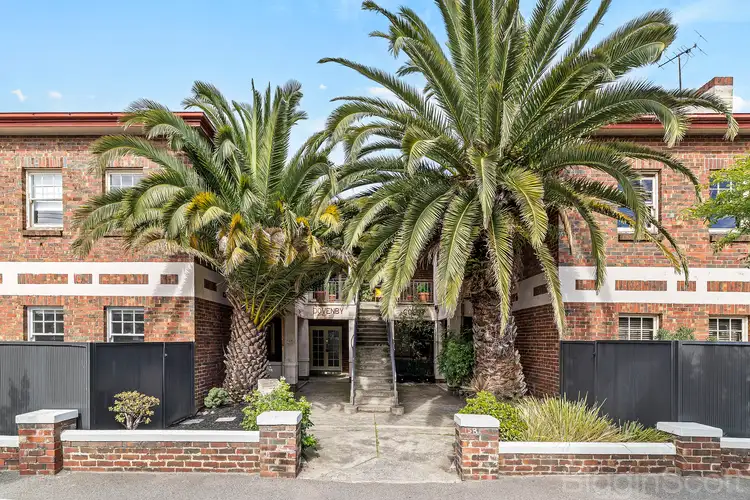 1/158 Chapel Street, St Kilda VIC 3182