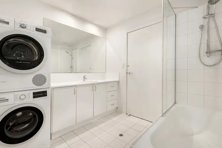 Fourth view of Homely apartment listing, 3/102 Broadway, Elwood VIC 3184