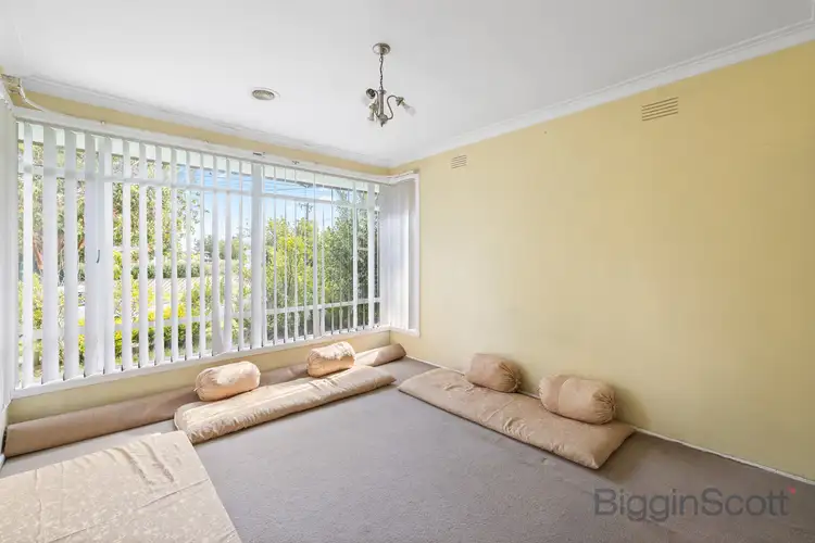 Fifth view of Homely house listing, 122 Oleander Drive, St Albans VIC 3021