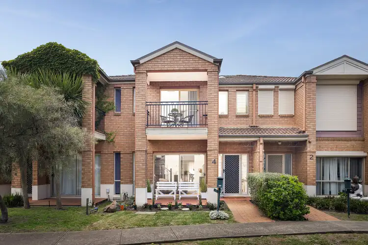 4 Durack Circuit, Taylors Hill VIC 3037