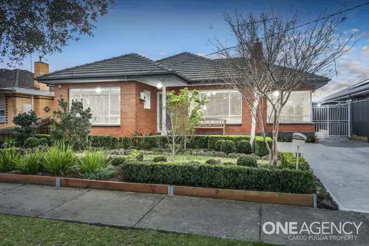 18 Joan Street, Sunshine West VIC 3020