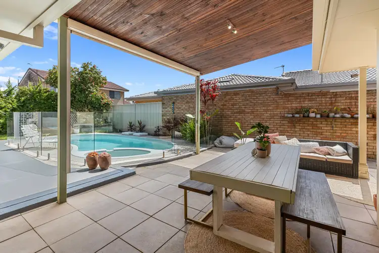 5 Prinia Place, Burleigh Waters QLD 4220