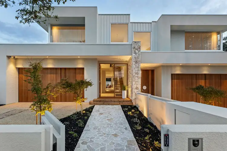 15 Karella Crescent, Mornington VIC 3931