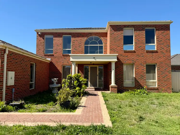 4 Gibralter Gardens, Point Cook VIC 3030