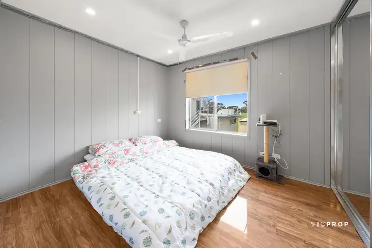 Fifth view of Homely flat listing, 16/2-4 The Gables, Albion VIC 3020