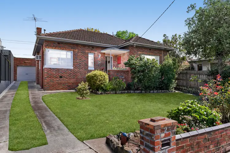 2 Valencia Street, Aberfeldie VIC 3040