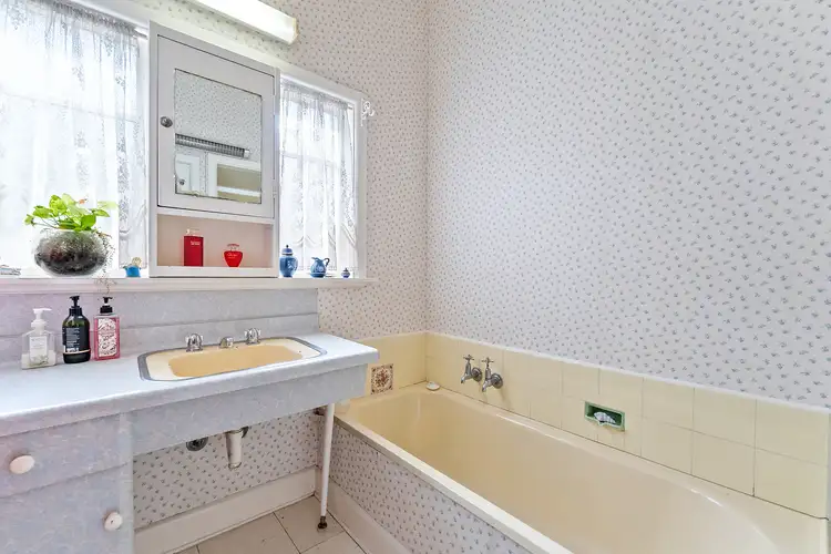 Third view of Homely house listing, 2 Valencia Street, Aberfeldie VIC 3040